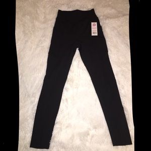 Plain black leggings